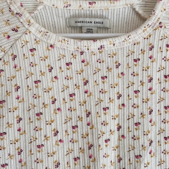 AE Summery Ribbed Crop Tee - Picture 2 of 3